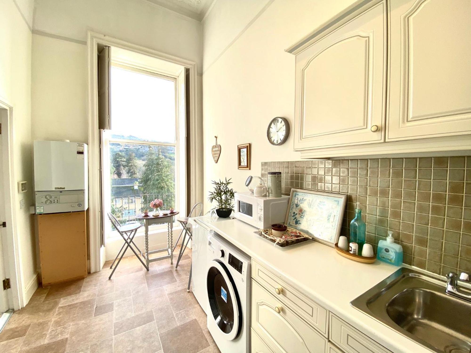Grosvenor Apartments In Bath - Great For Families, Groups, Couples, 80 Sq M, Parking Eksteriør billede