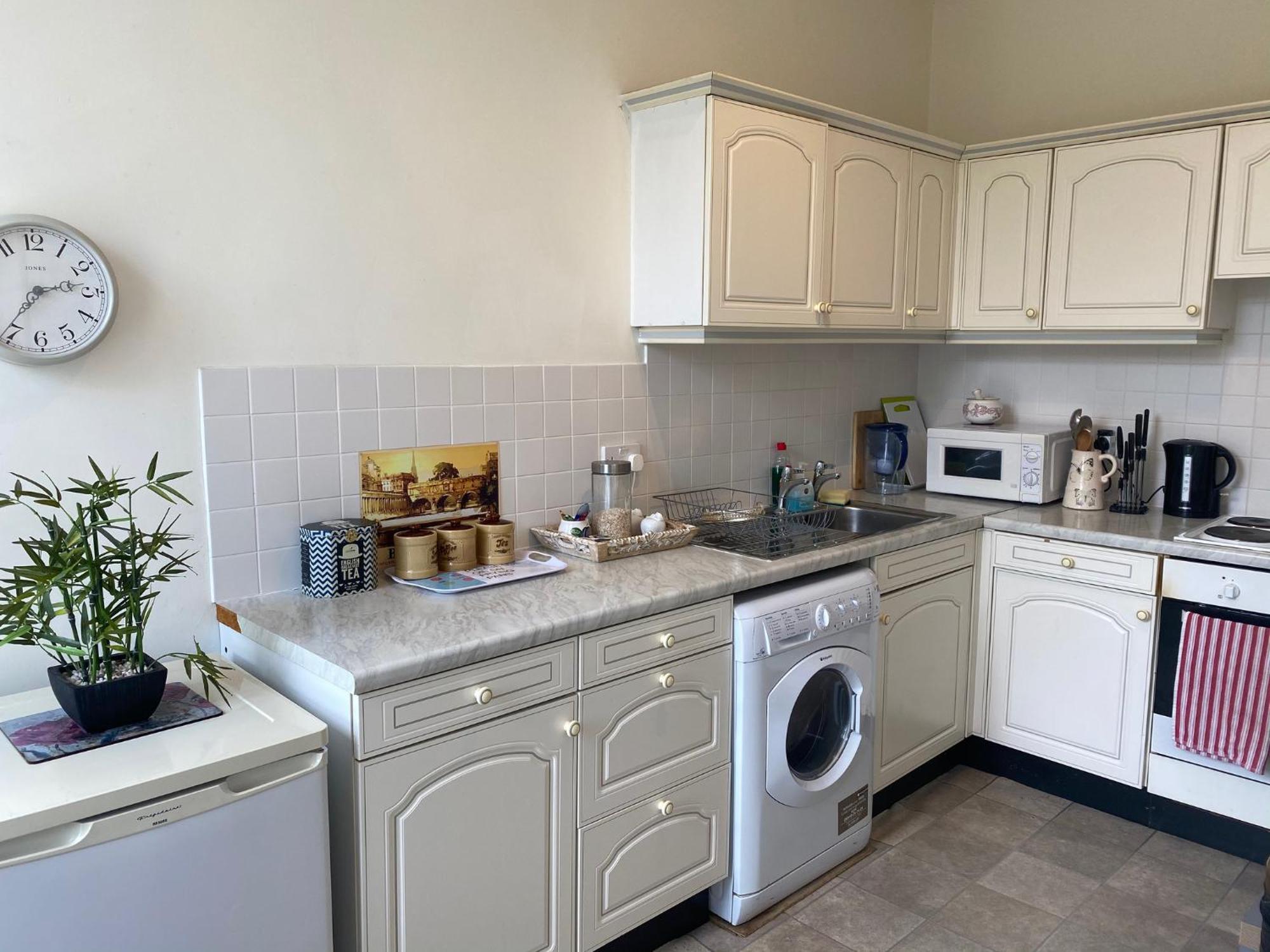 Grosvenor Apartments In Bath - Great For Families, Groups, Couples, 80 Sq M, Parking Eksteriør billede