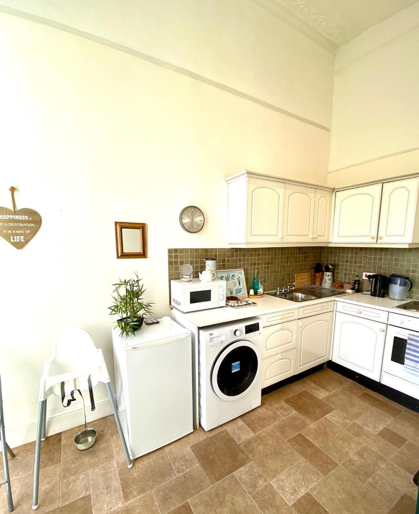 Grosvenor Apartments In Bath - Great For Families, Groups, Couples, 80 Sq M, Parking Eksteriør billede